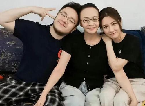 娱乐吃瓜爆料是真的吗,吃瓜爆料，真相还是谣言？